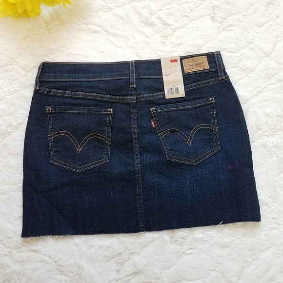 Levi's Denim Mini Skirt - Picture 2 of 8